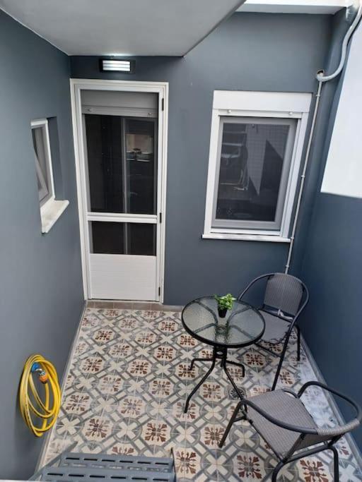 Apartment Petite With Backyard. Mytilene